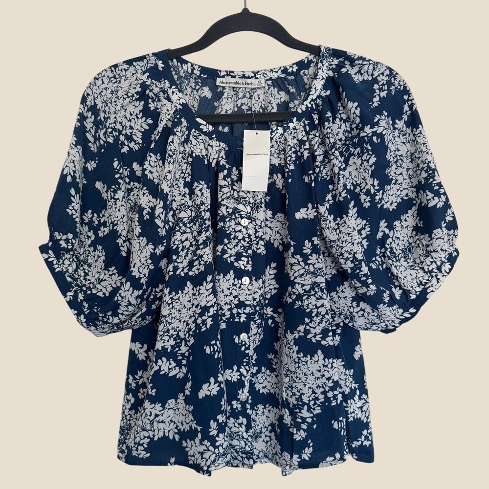 Abercrombie & Fitch New XS Navy and White Floral Peasant Blouse Puff Sleeves